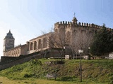 Monasterio fortificado de San Isidoro del Campo