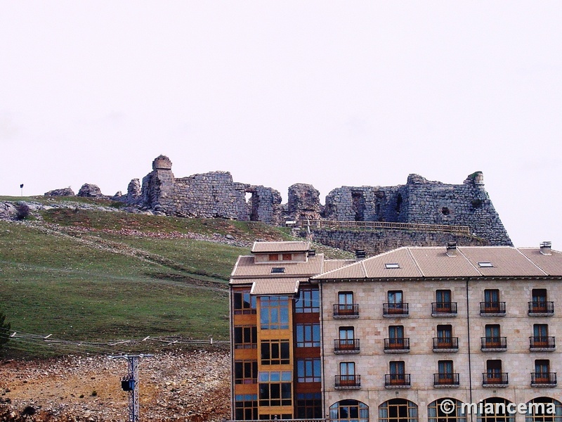 Castillo de San Leonardo de Yagüe