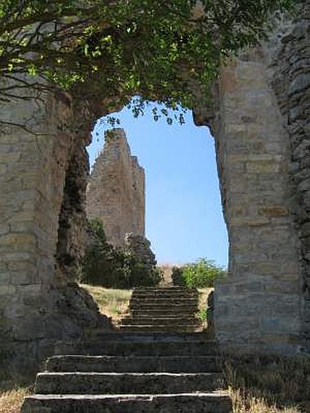 Castillo de Cabrejas del Pinar