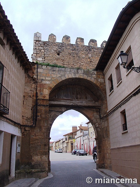 Puerta de Aguilera