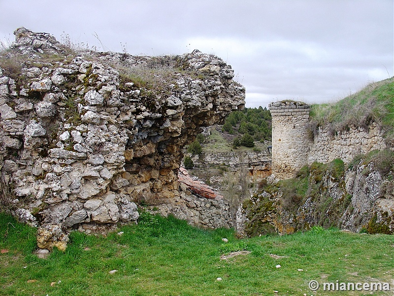 Muralla urbana de Calatañazor