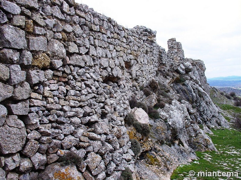 Muralla urbana de Peñalcázar