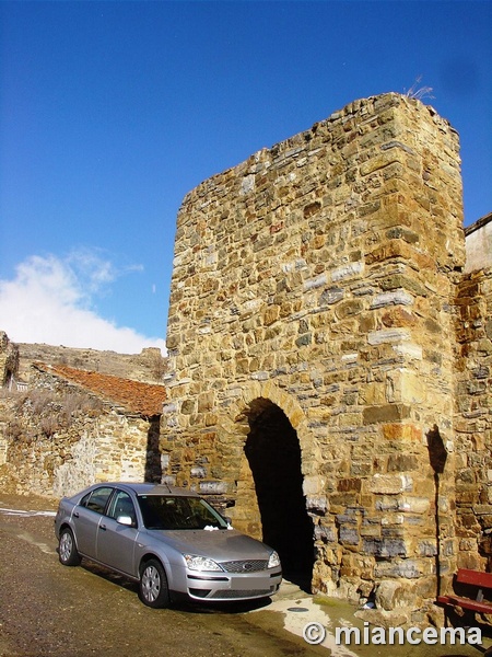 Muralla urbana de San Pedro Manrique