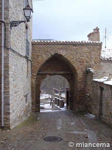 Puerta del Río