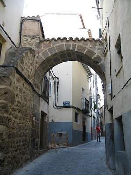 Puerta de los Pilares