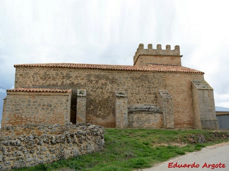 Iglesia fortificada de Santo Domingo de Silos