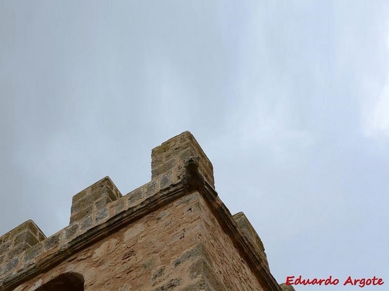 Iglesia fortificada de Santo Domingo de Silos