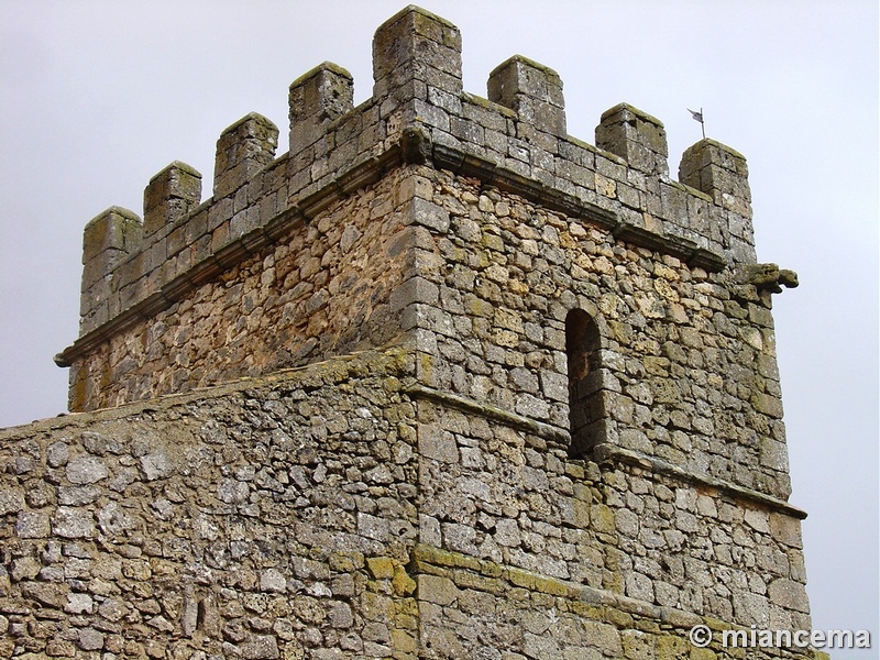 Iglesia fortificada de Santo Domingo de Silos