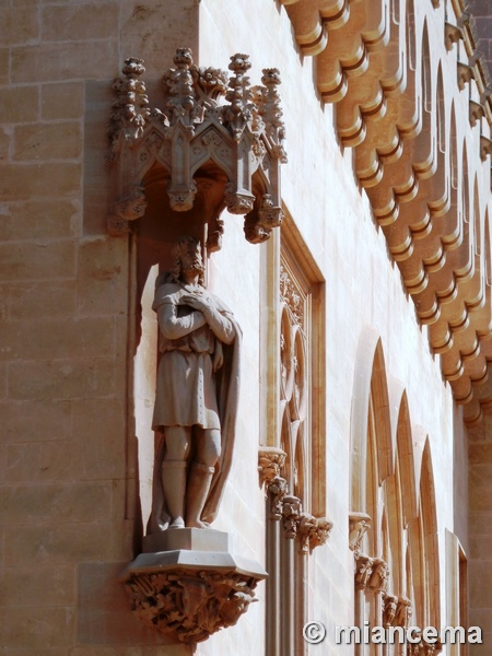 Castillo de los Condes de Sicart