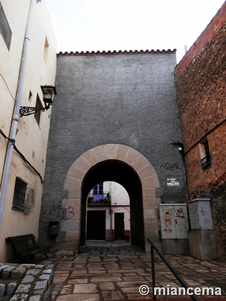 Muralla urbana de Mont-roig del Camp