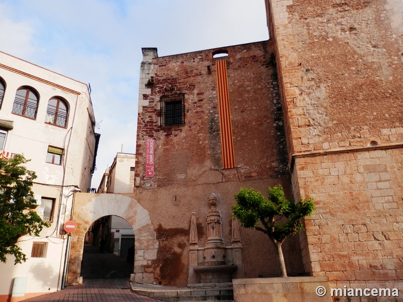 Muralla urbana de Mont-roig del Camp