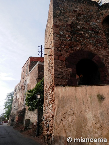 Muralla urbana de Mont-roig del Camp