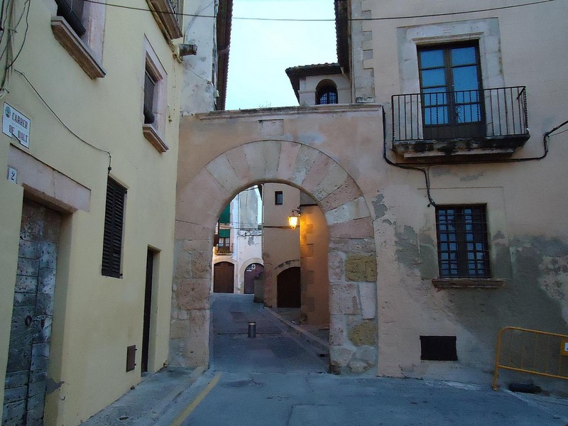 Portal de la Calle Dalt