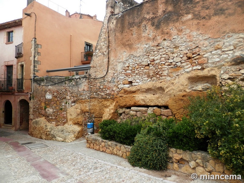 Muralla urbana de Altafulla