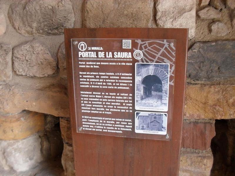 Portal de la Saura