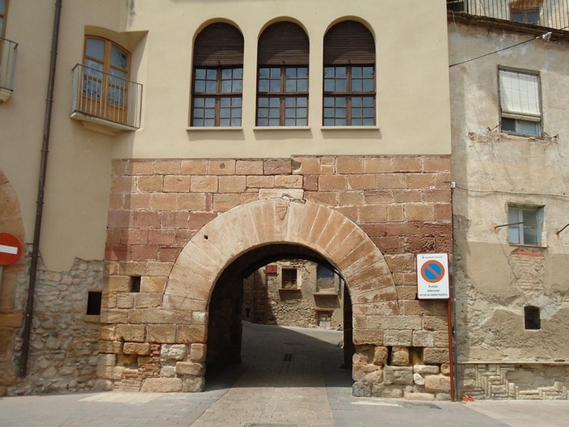 Portal de la Saura