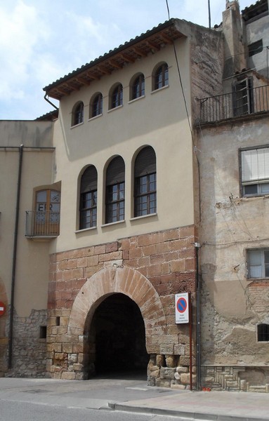 Portal de la Saura