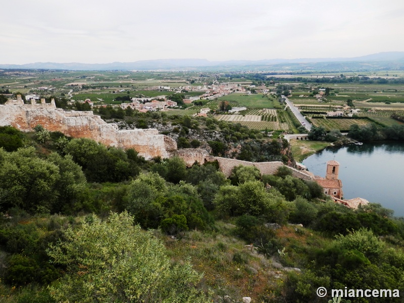 Muralla urbana de Miravet