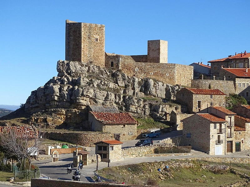 Castillo de Puertomingalvo