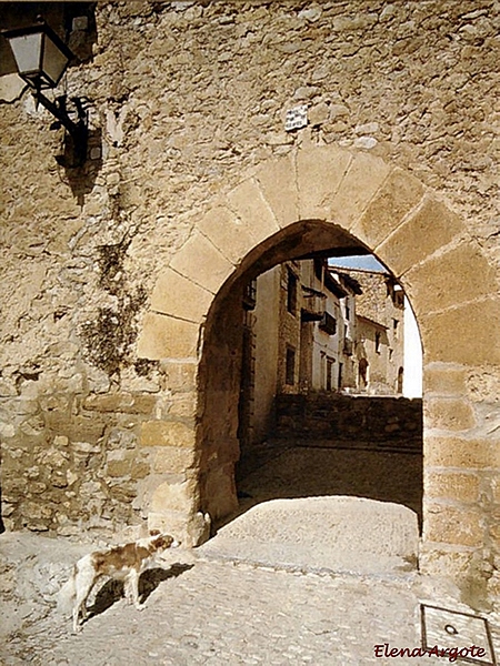 Muralla urbana de Mirambel