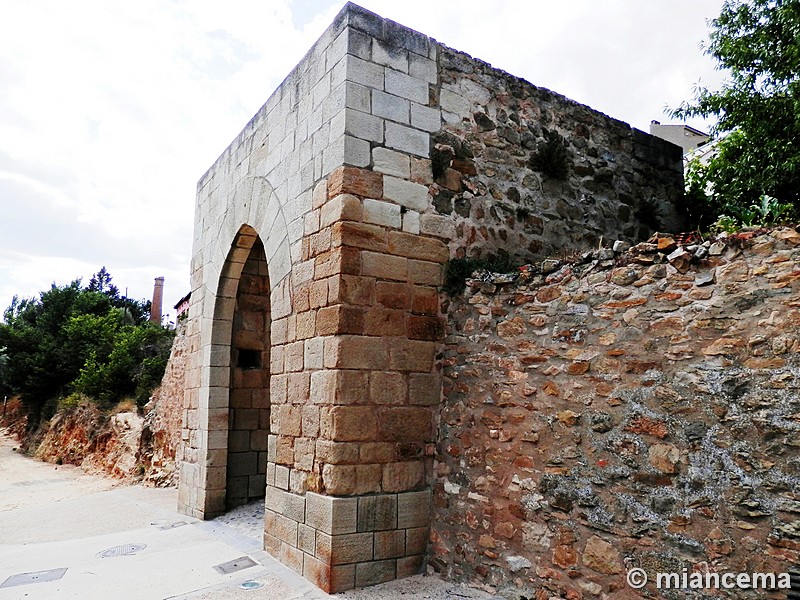 Muralla urbana de La Puebla de Valverde