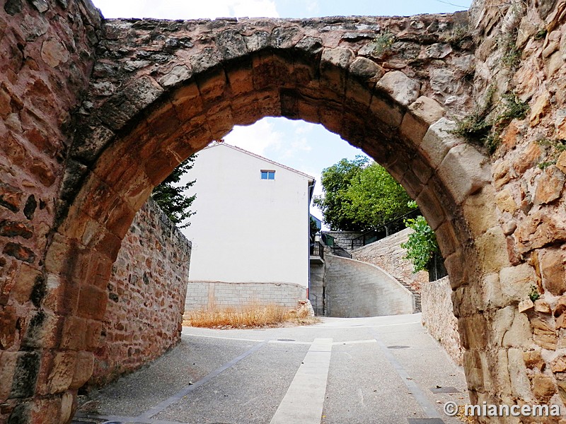 Muralla urbana de La Puebla de Valverde