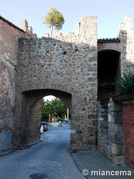 Muralla urbana de Manzanera