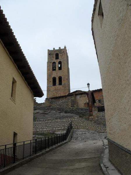 Torreón de Villarroya de los Pinares