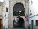 Portal capilla de la Virgen de los Arcos