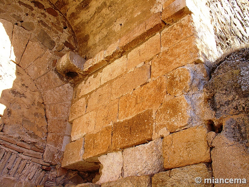 Castillo de Montalbán