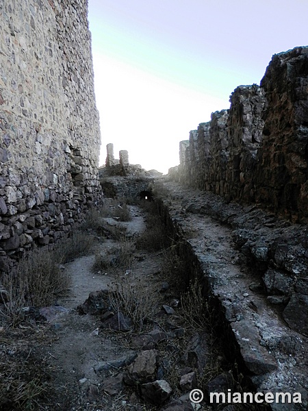 Castillo de Almonacid