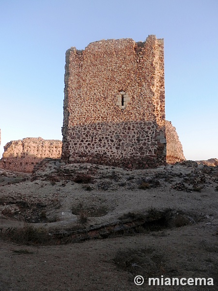 Castillo de Almonacid