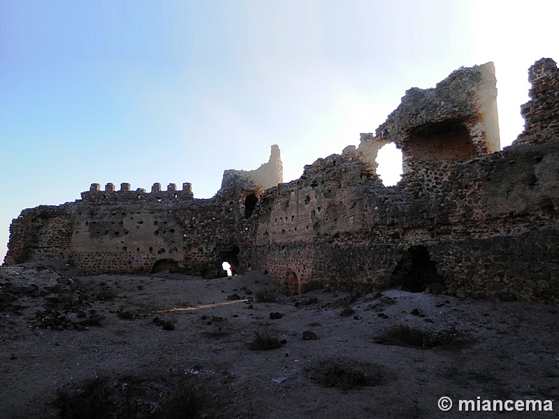 Castillo de Almonacid