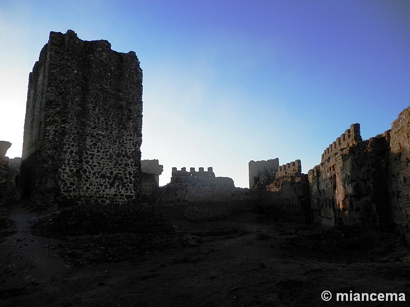 Castillo de Almonacid