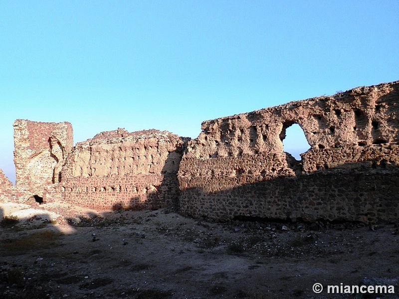 Castillo de Almonacid