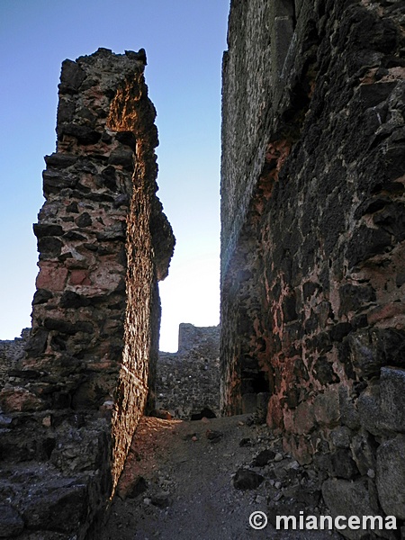 Castillo de Almonacid