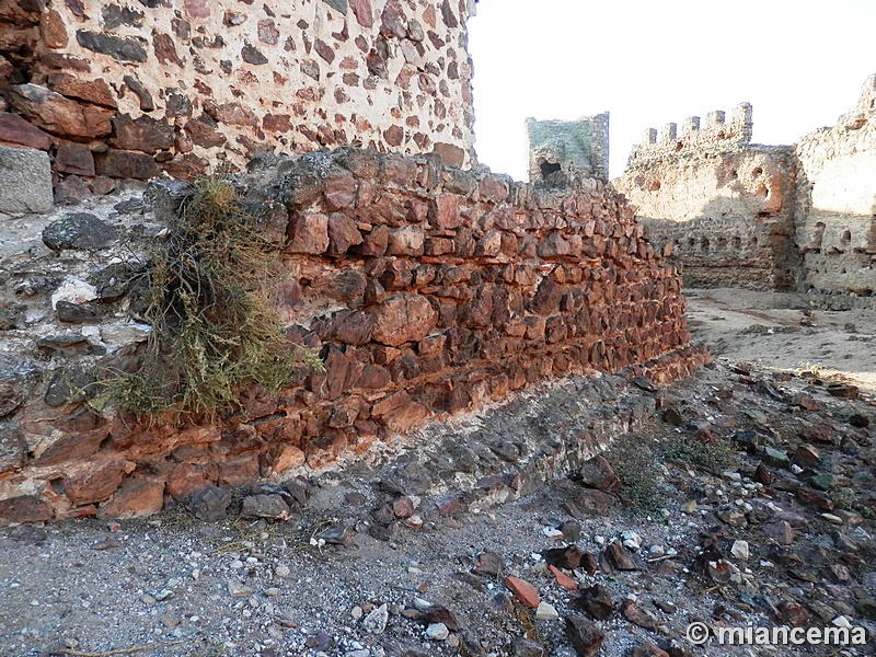 Castillo de Almonacid