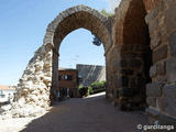 Puerta califal de Maqueda