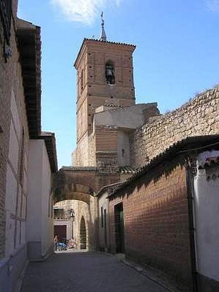 Torre y puerta de San Miguel