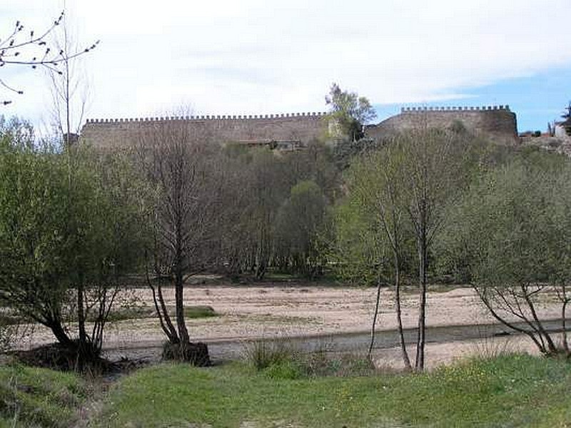 Muralla urbana de Escalona