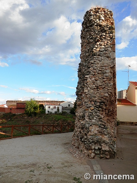 Muralla urbana de Escalona