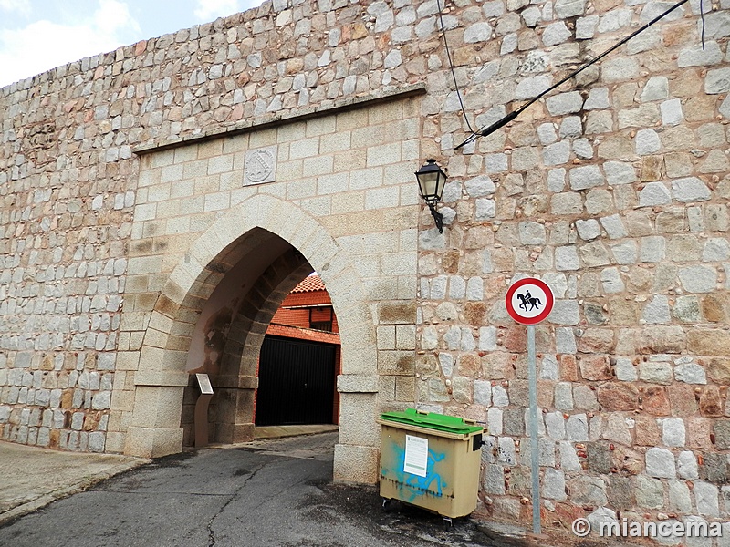 Muralla urbana de Escalona