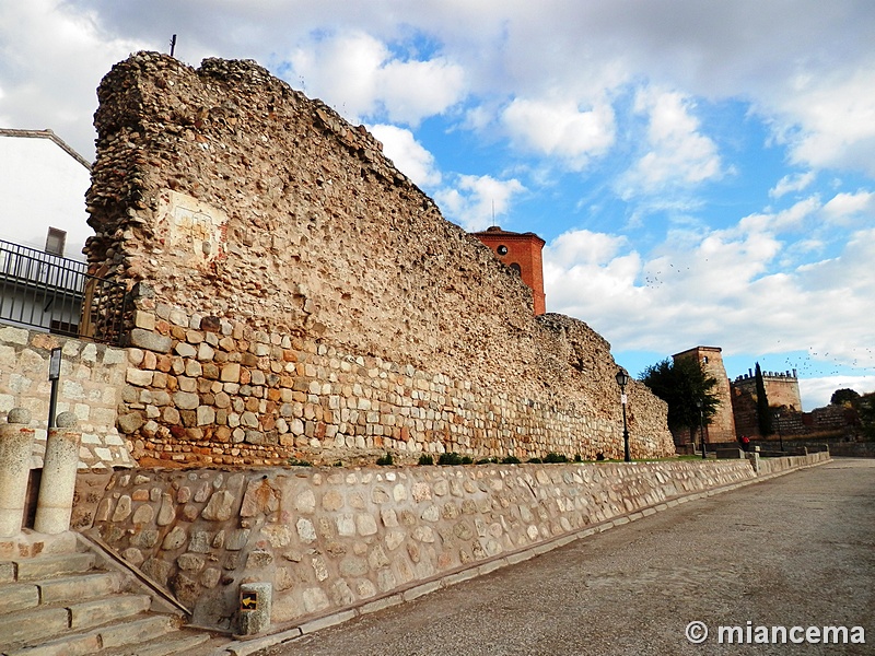 Muralla urbana de Escalona