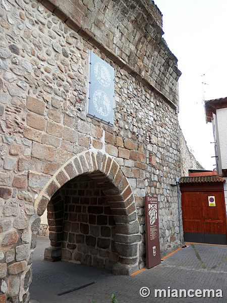 Muralla urbana de Escalona