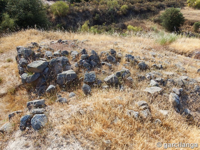 Recinto murado del Cerro de la Mesa