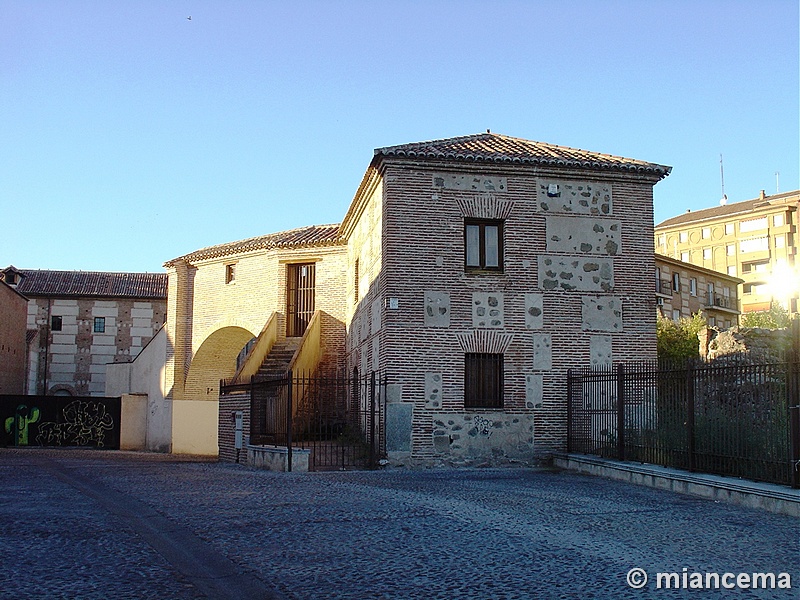 Puerta de las Pescaderías