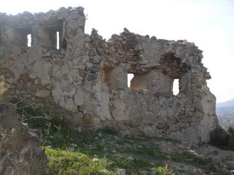 Castillo de Domeño