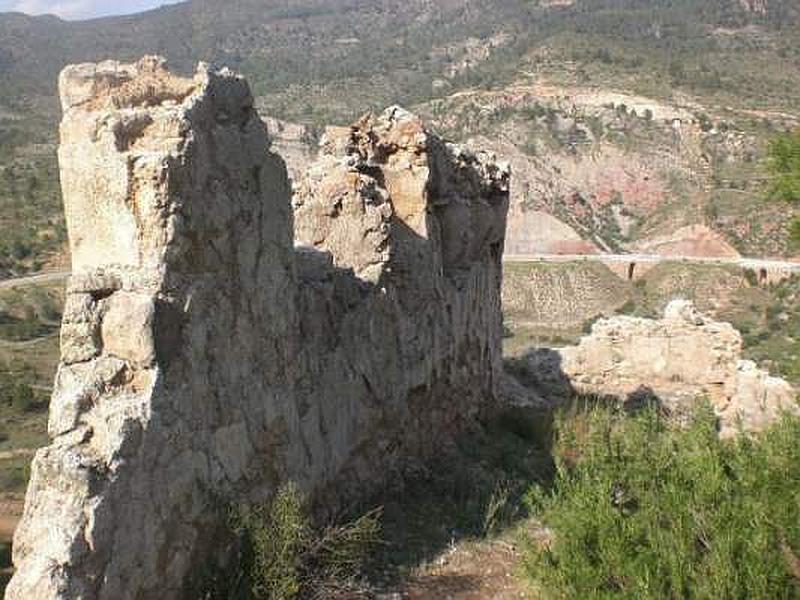 Castillo de Domeño