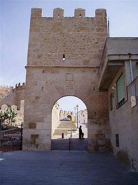 Torre puerta de Llíria