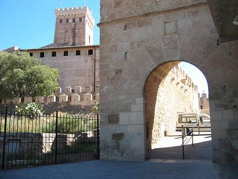 Torre puerta de Llíria